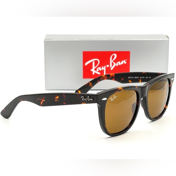Ray-Ban Brown Sunglasses Classic Accessories - Picture 2 of 16